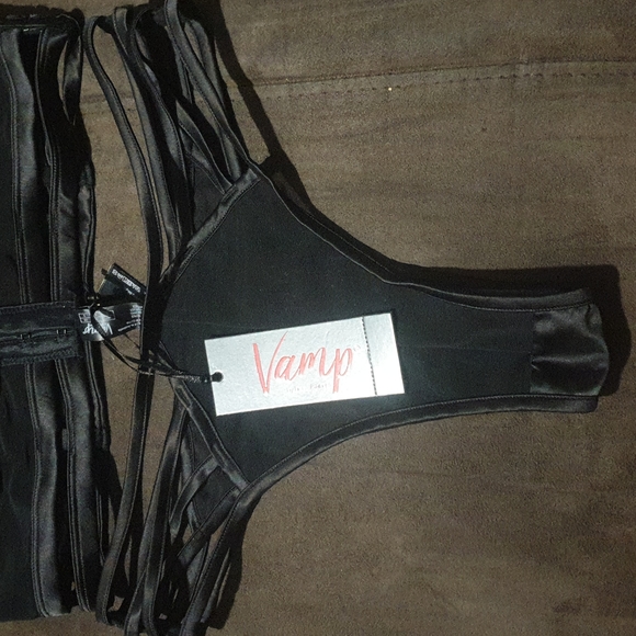 Vamp lingerie set brand new - Picture 3 of 8